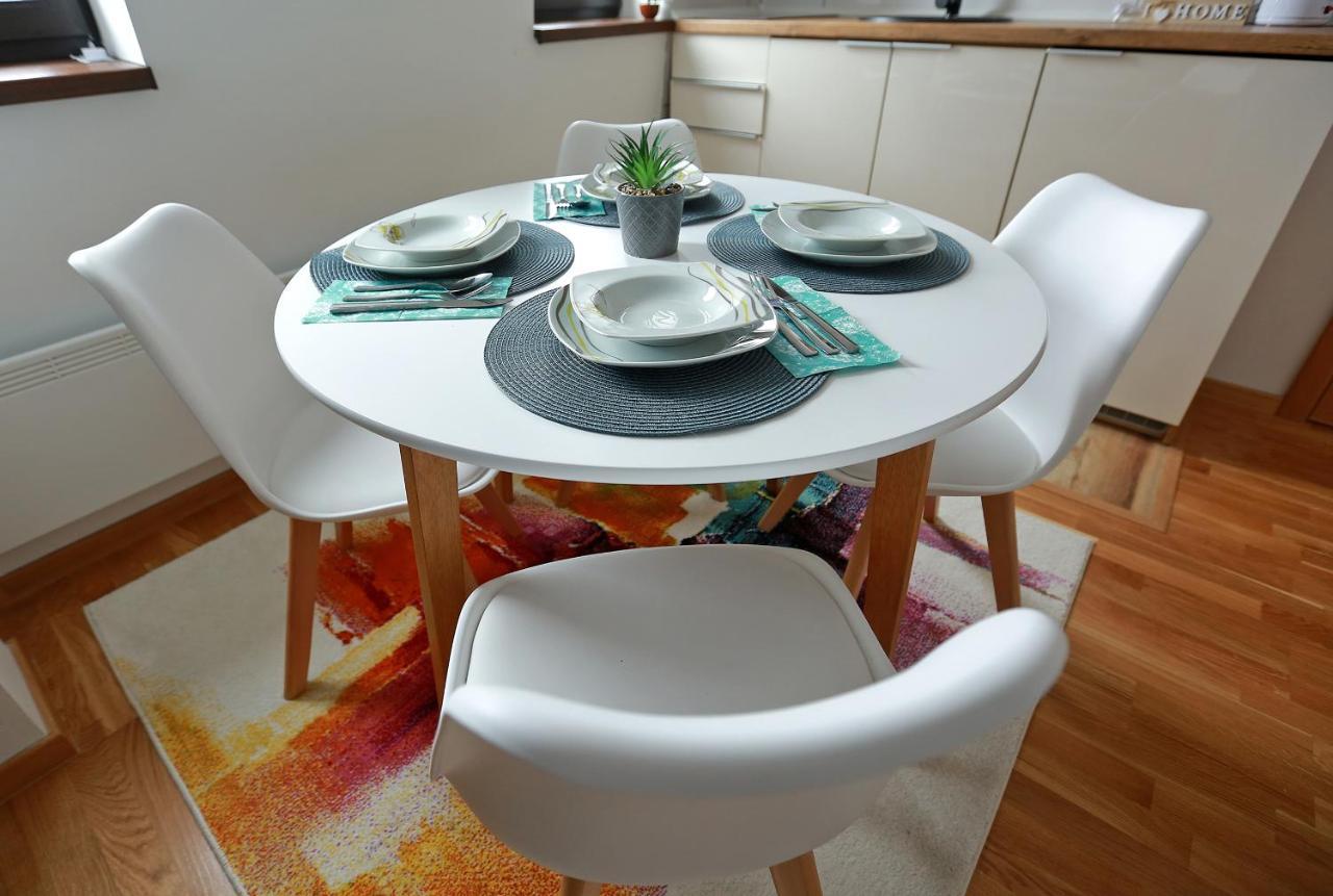 Mraz Apartment ยาโฮรินา ภายนอก รูปภาพ
