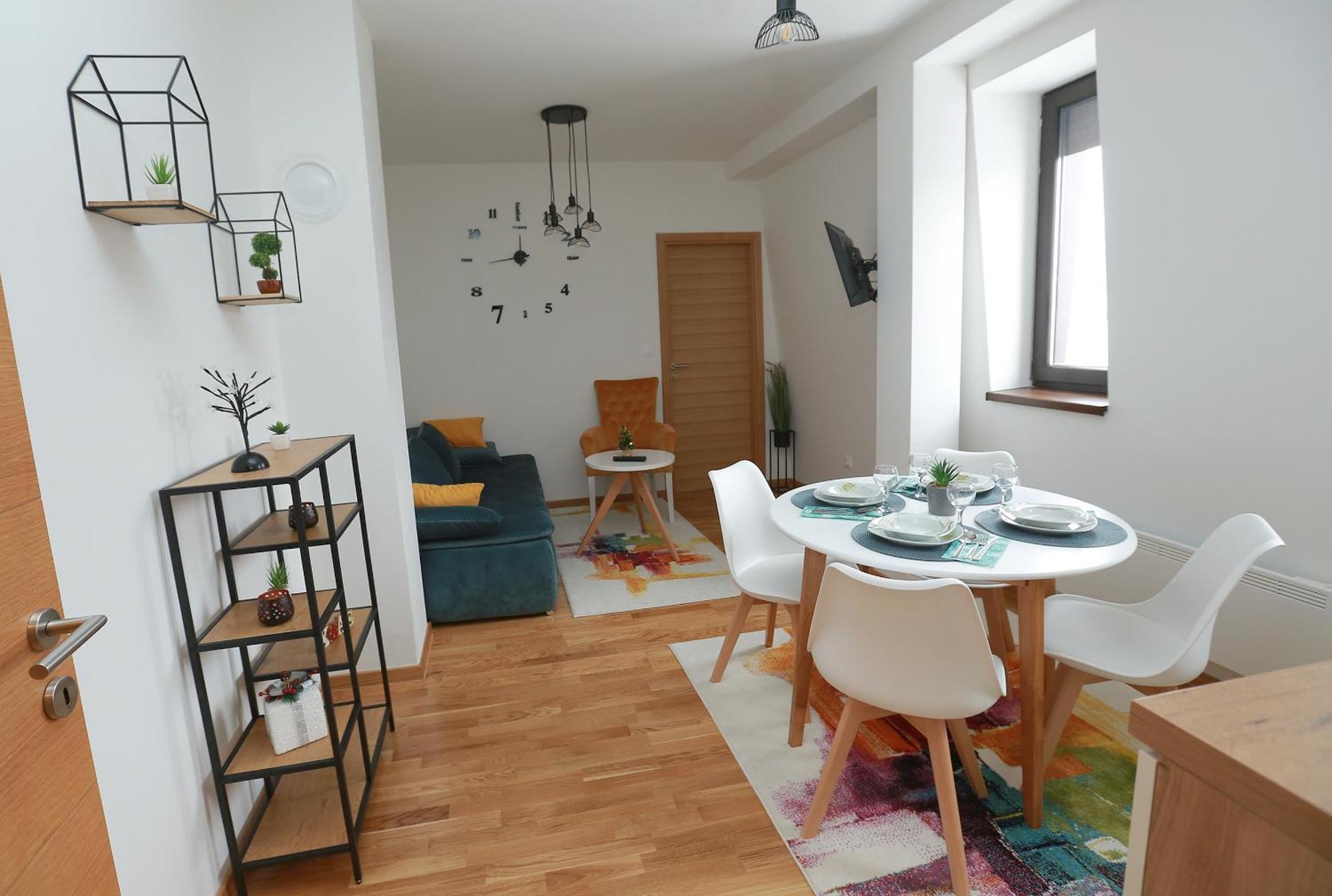 Mraz Apartment ยาโฮรินา ภายนอก รูปภาพ